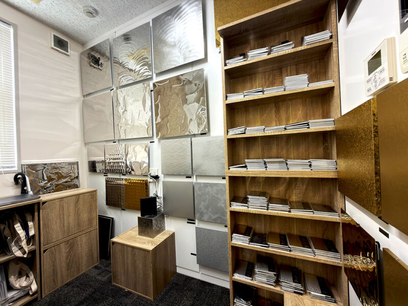 MAKO東京サンプルステーション内のパネル展示